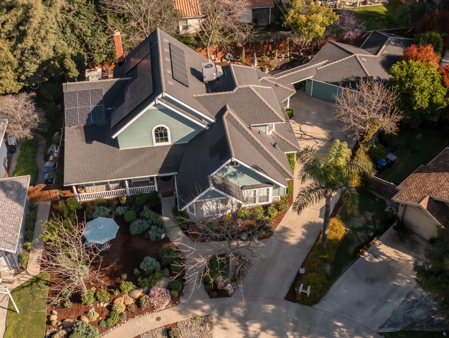 3900 W Allen Ct, Visalia, CA 93291