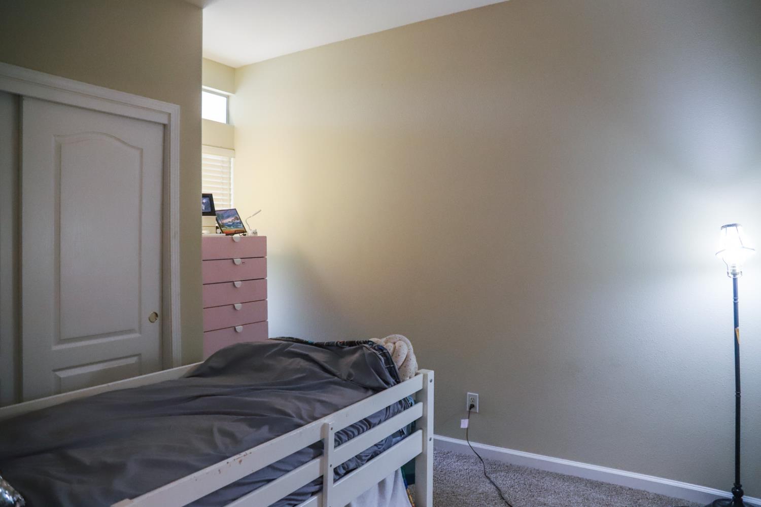 2098 E Revere Rd, Fresno, CA 93720