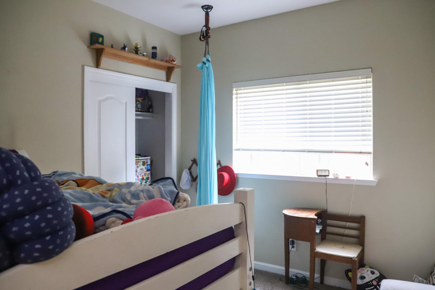 2098 E Revere Rd, Fresno, CA 93720