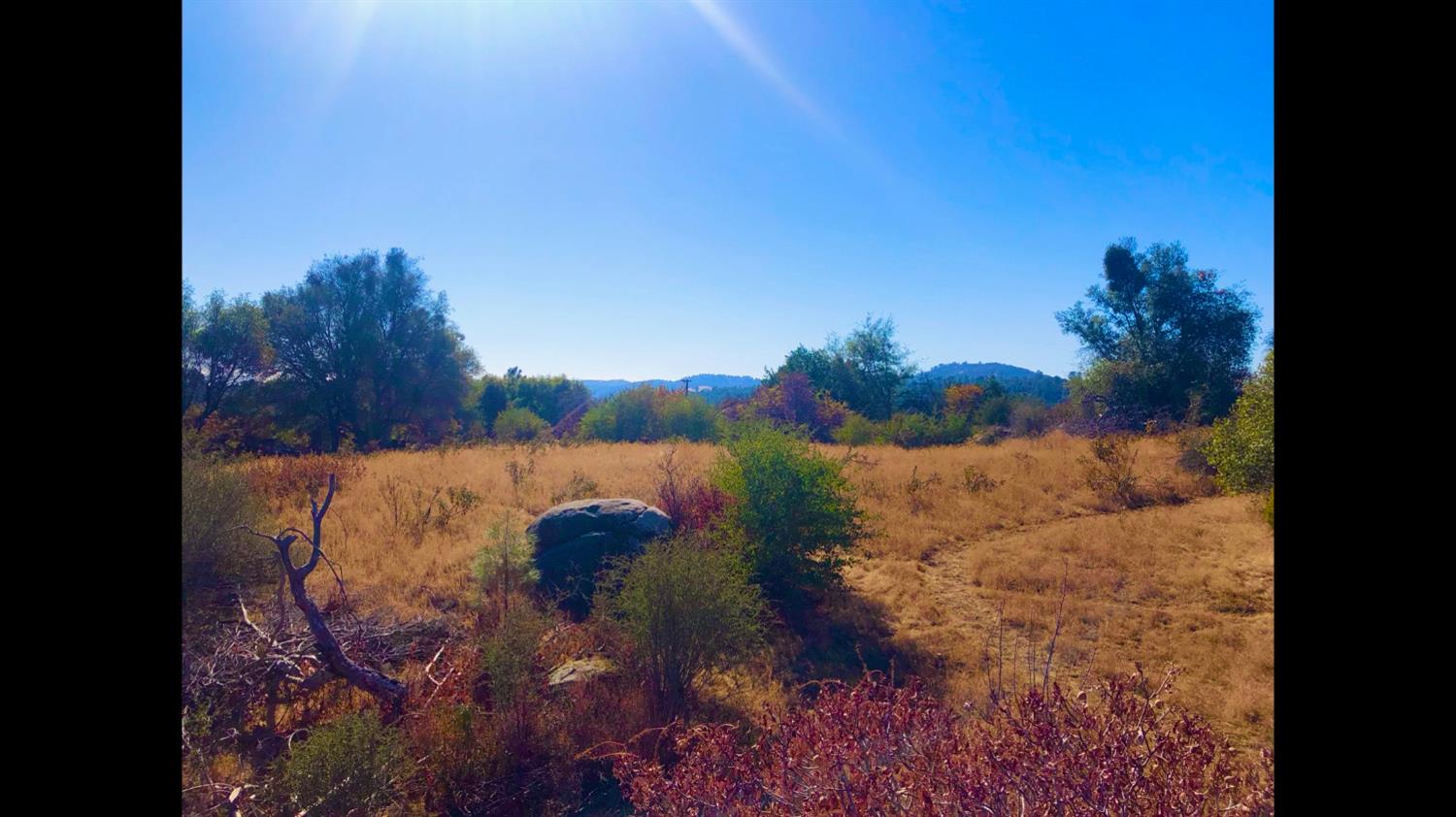 10 Old Oak Ln, Mariposa, CA 95338