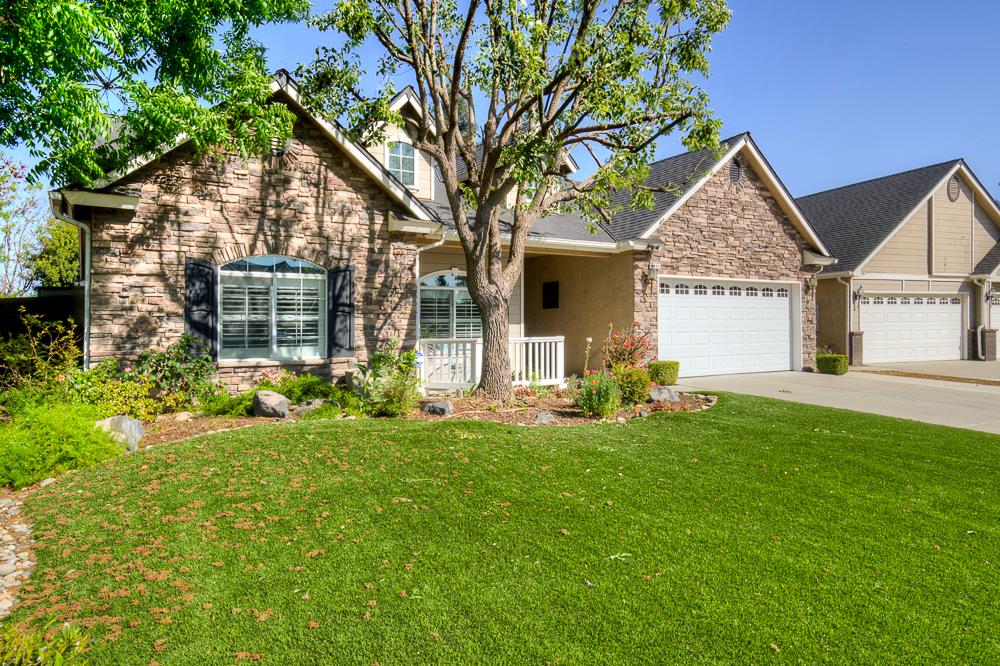 8894 N Winery Ave, Fresno, CA 93720