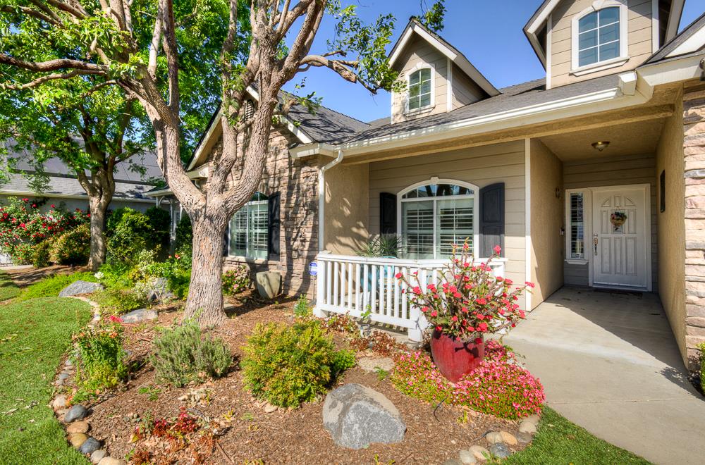 8894 N Winery Ave, Fresno, CA 93720