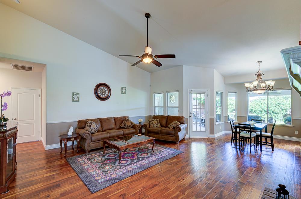 8894 N Winery Ave, Fresno, CA 93720