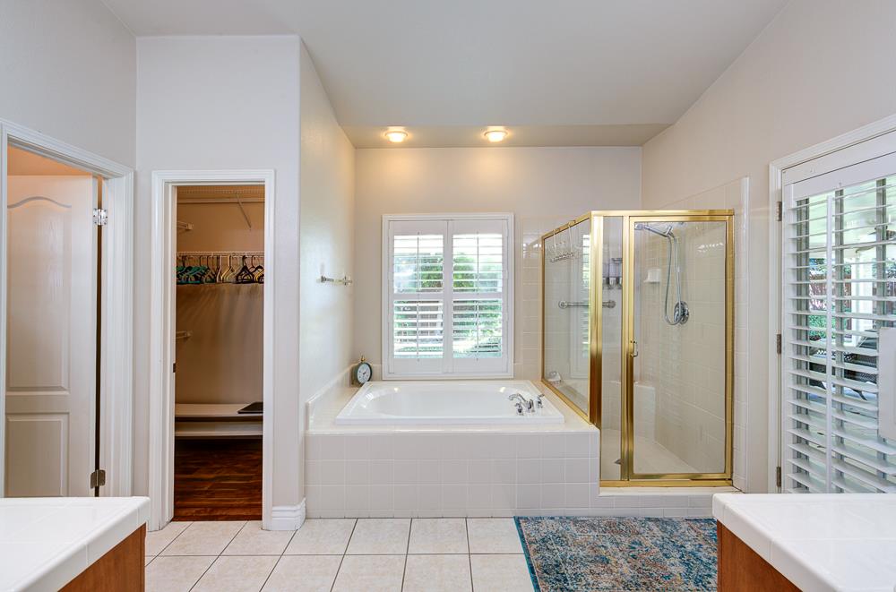 8894 N Winery Ave, Fresno, CA 93720