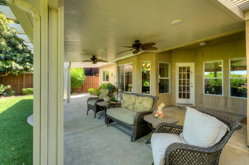 8894 N Winery Ave, Fresno, CA 93720