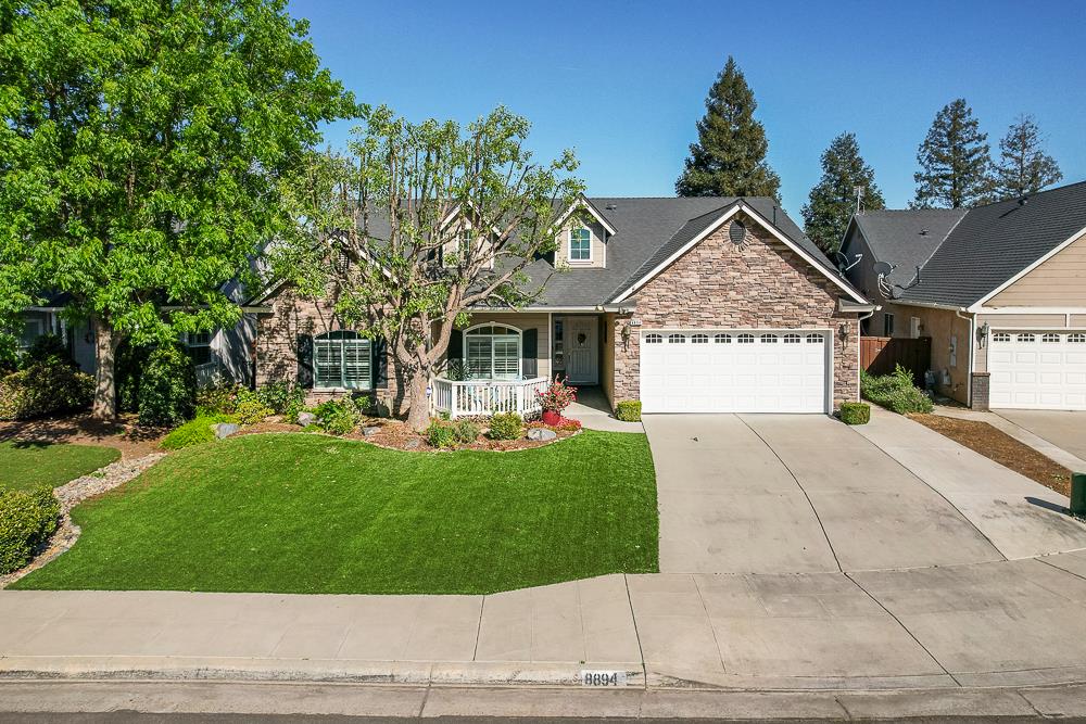 8894 N Winery Ave, Fresno, CA 93720