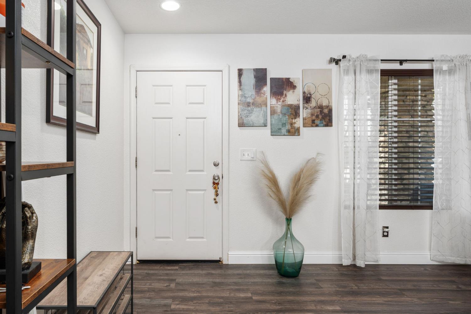 5219 E Garrett Ave, Fresno, CA 93725