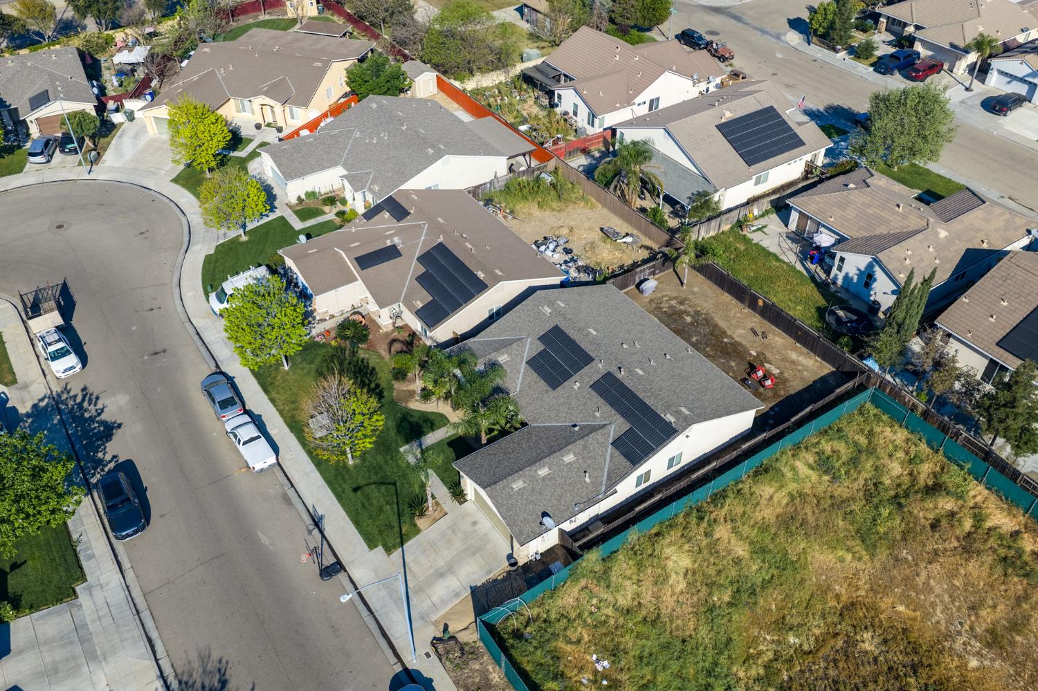 5219 E Garrett Ave, Fresno, CA 93725