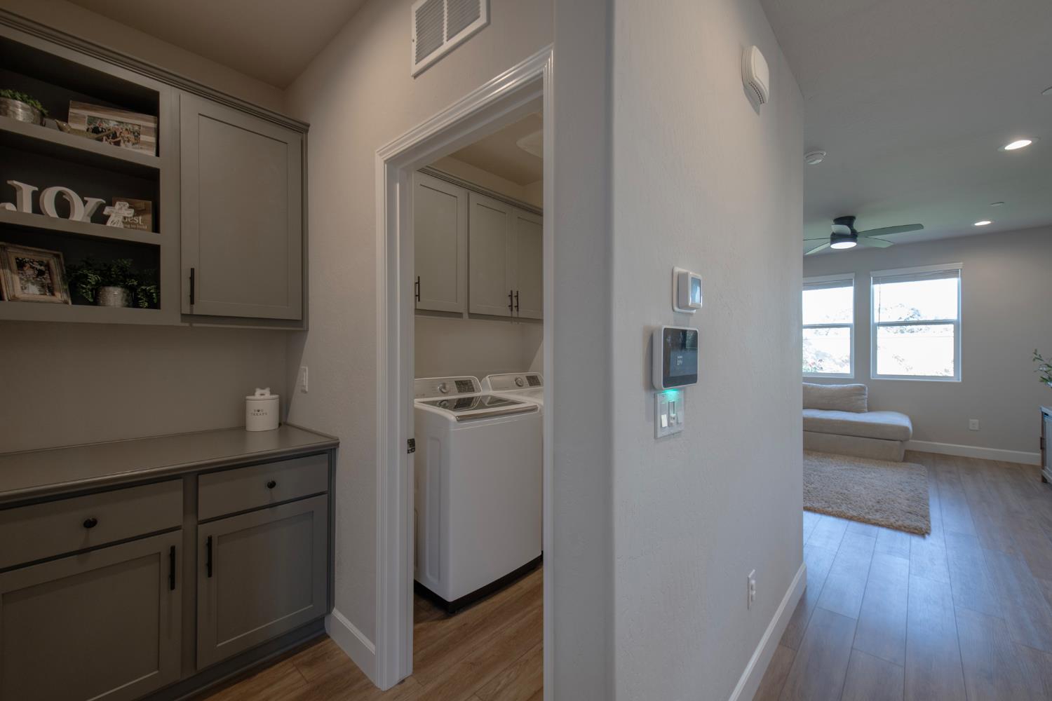 998 Ponderosa Way W, Madera, CA 93636