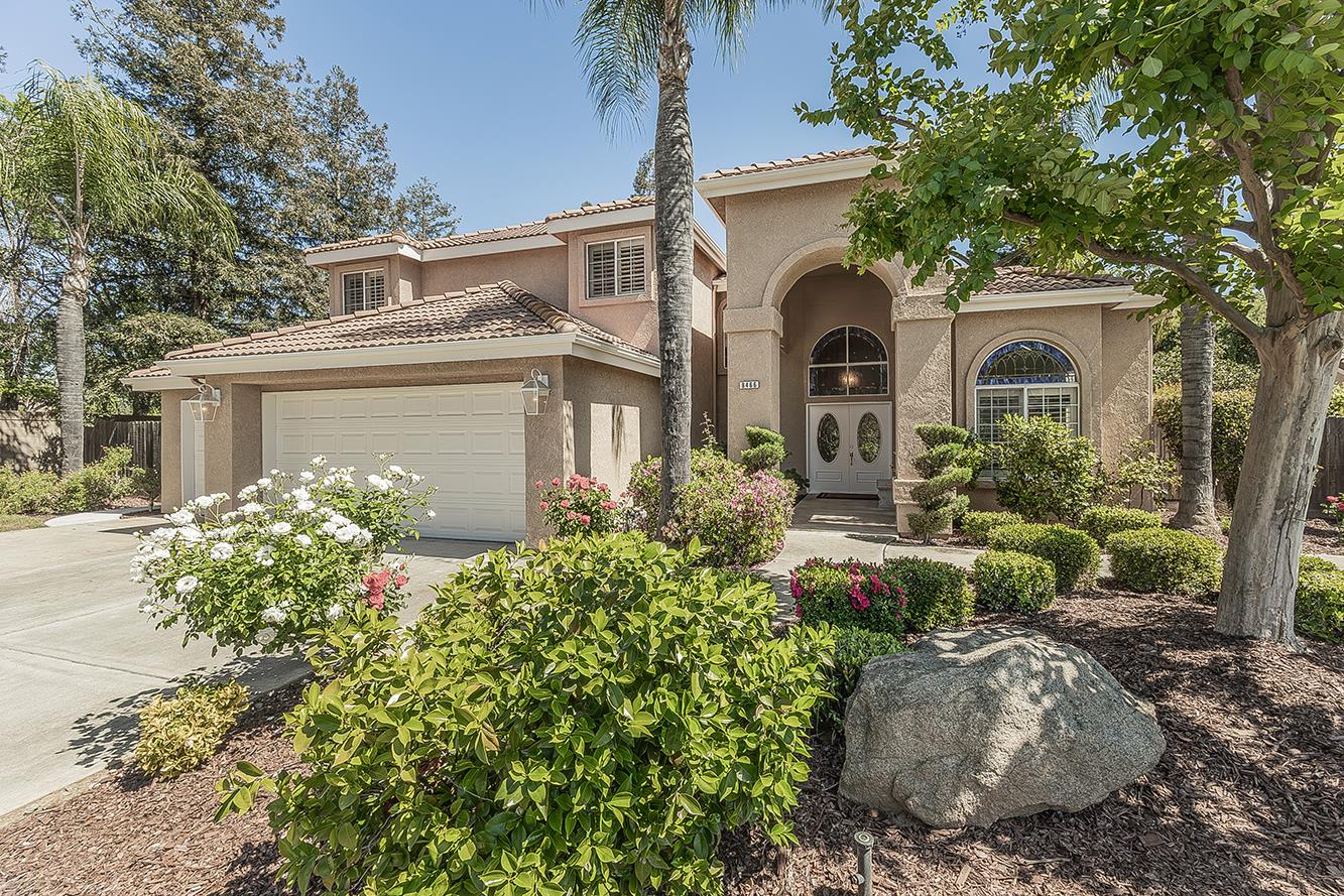 8466 N Dearing Ave, Fresno, CA 93720