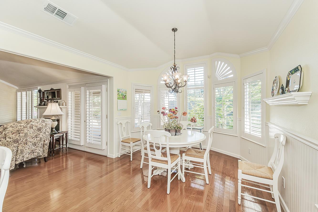 8466 N Dearing Ave, Fresno, CA 93720