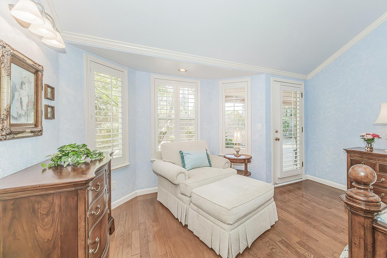 8466 N Dearing Ave, Fresno, CA 93720