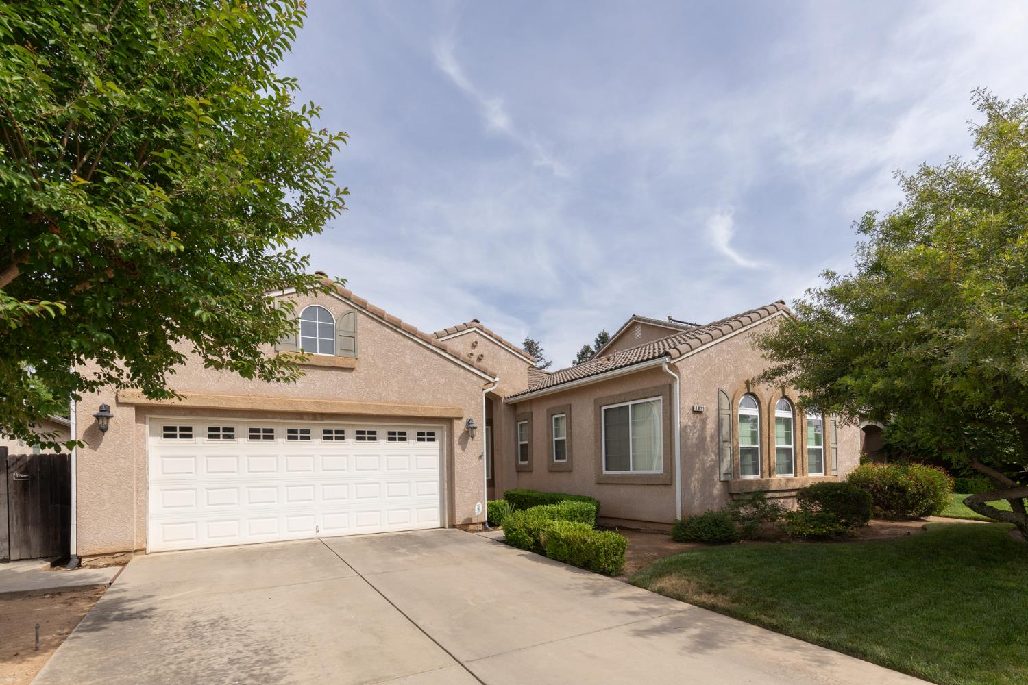 1827 N Joshua Ave, Clovis, CA 93619