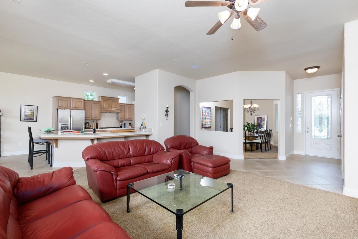 1827 N Joshua Ave, Clovis, CA 93619