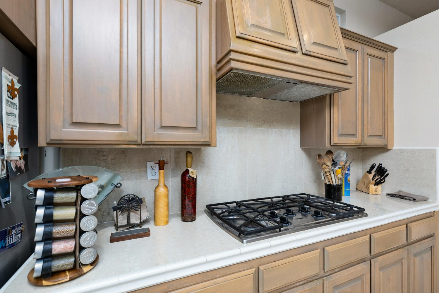 1827 N Joshua Ave, Clovis, CA 93619