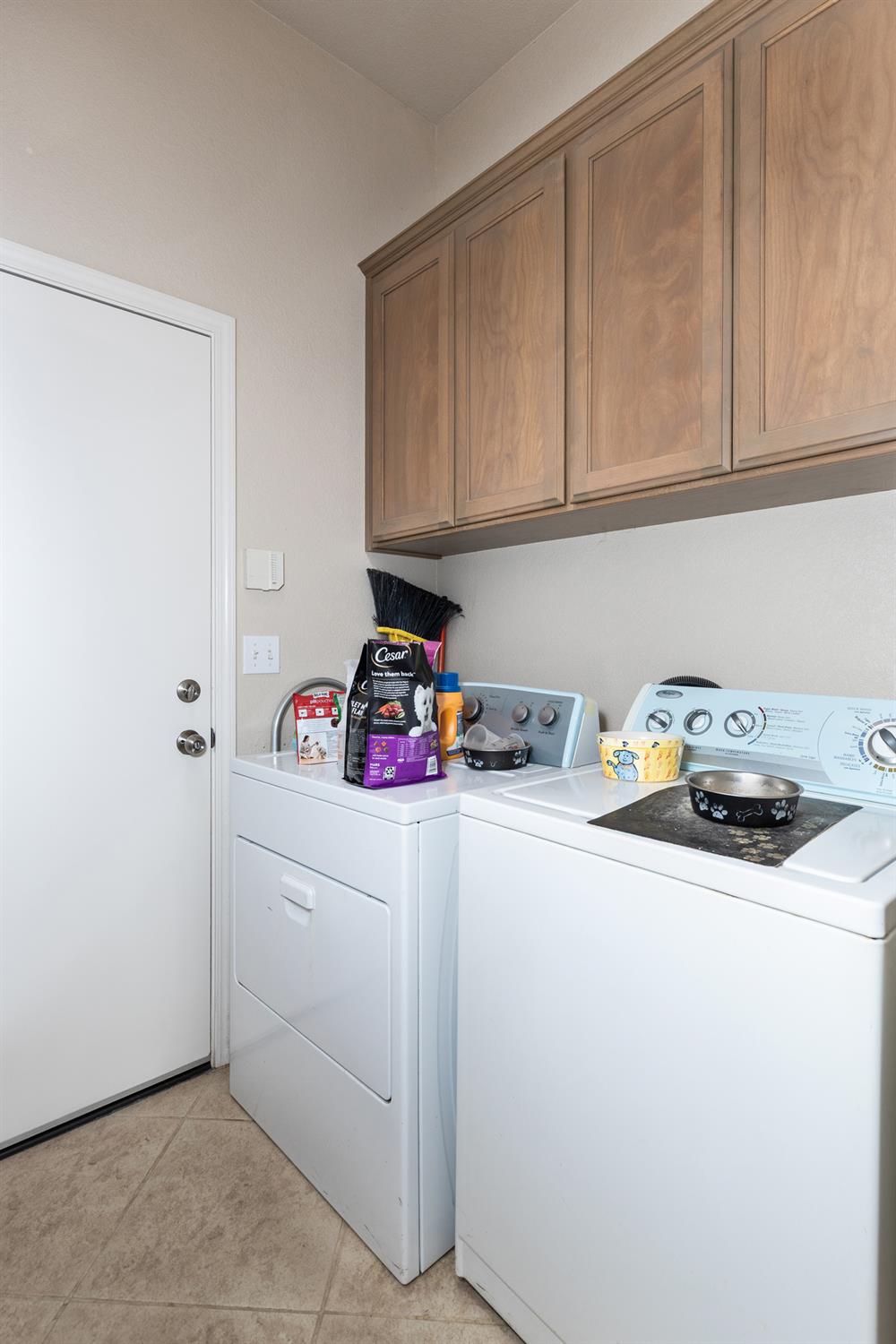 1827 N Joshua Ave, Clovis, CA 93619