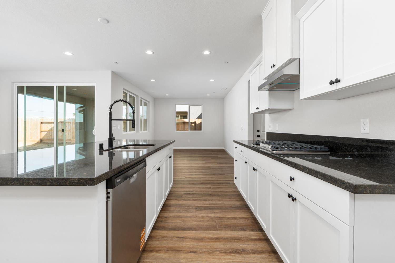 1266 Talus Way S, Madera, CA 93636