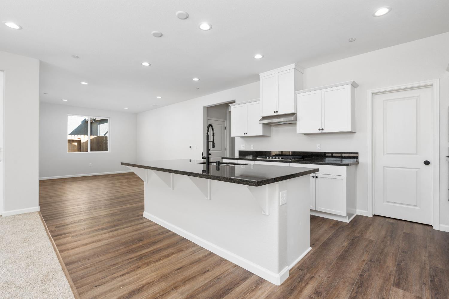 1266 Talus Way S, Madera, CA 93636