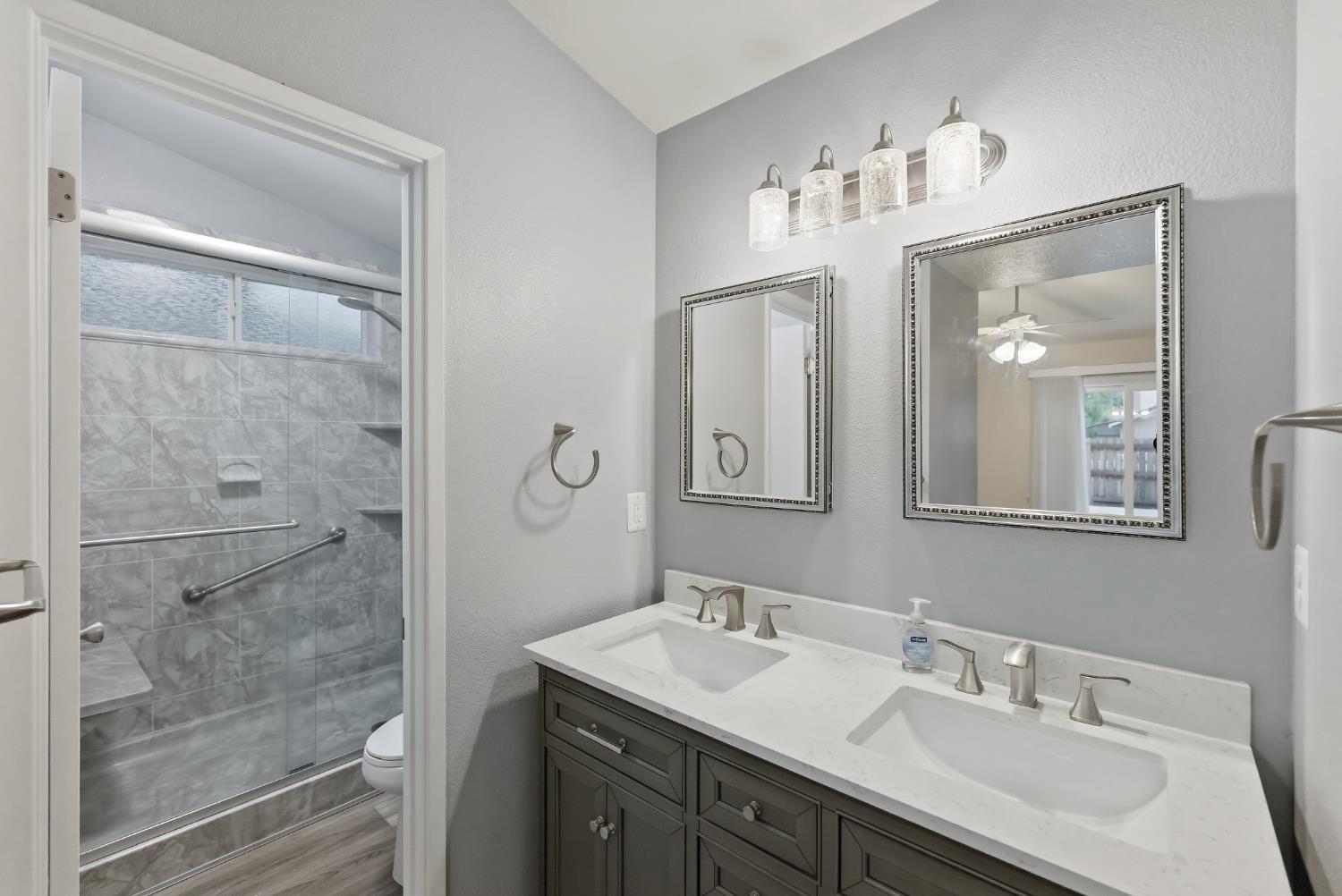 2703 Mitchell, Fresno, CA 93611