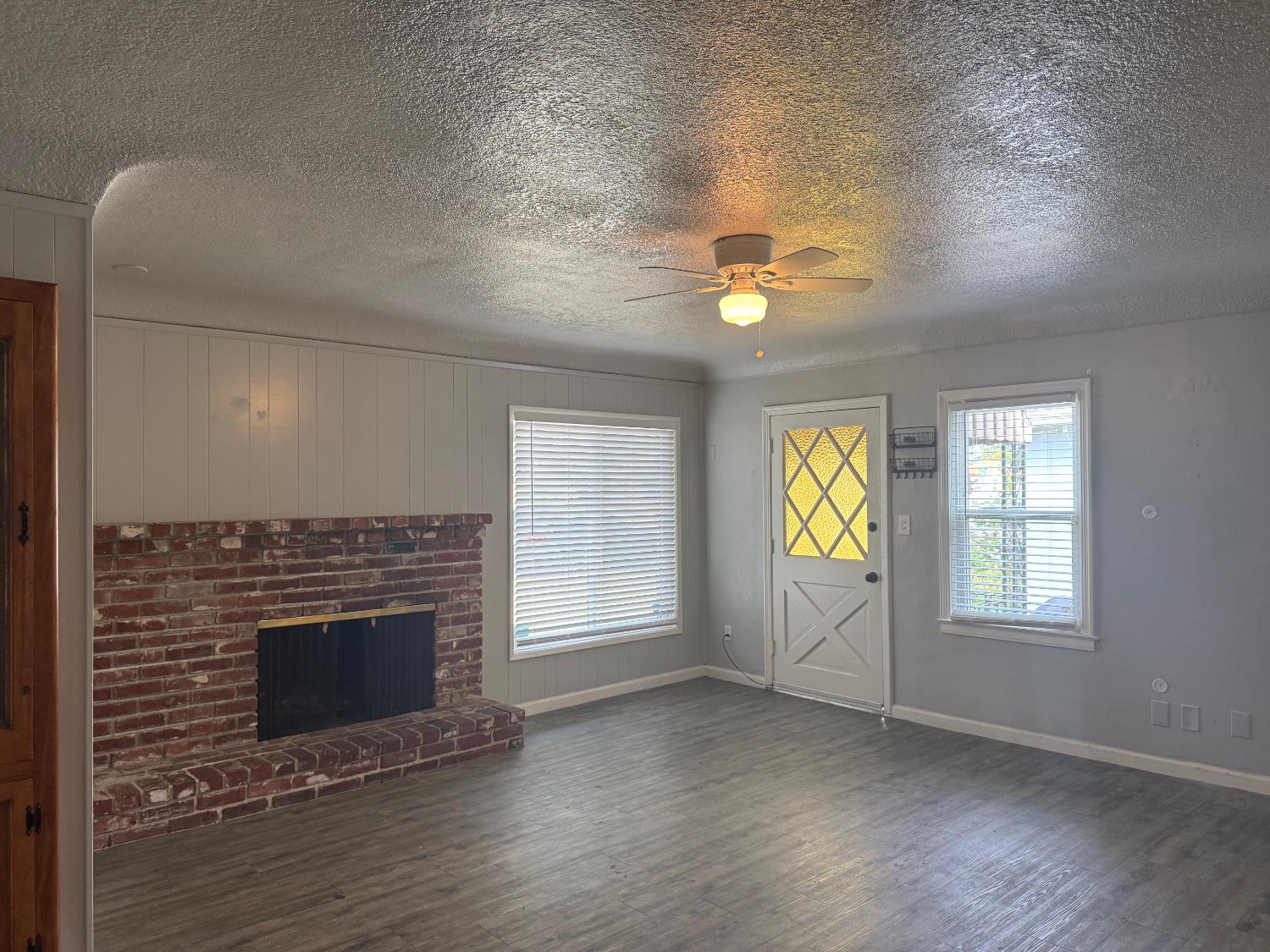 3322 E Lamona Ave, Fresno, CA 93703