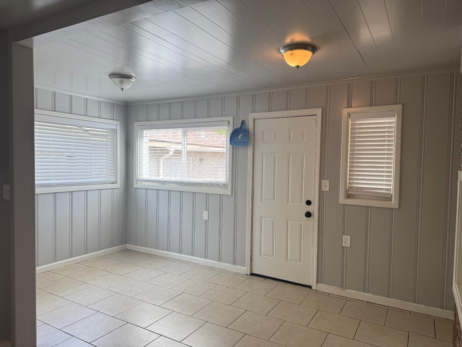 3322 E Lamona Ave, Fresno, CA 93703