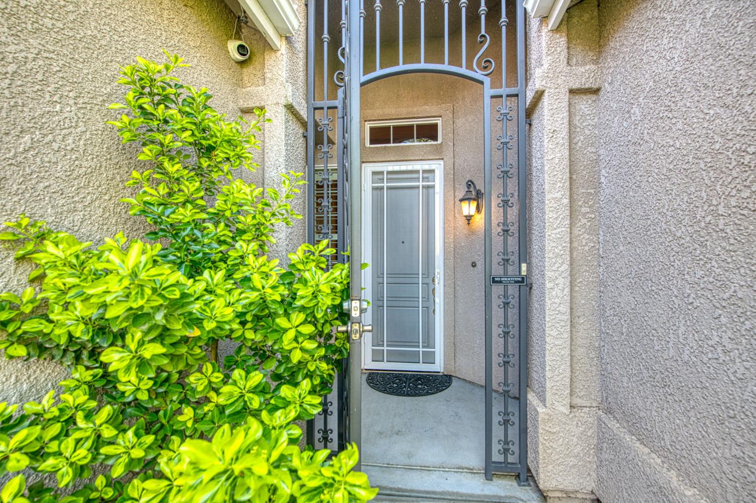 3274 Keats Ave, Clovis, CA 93619