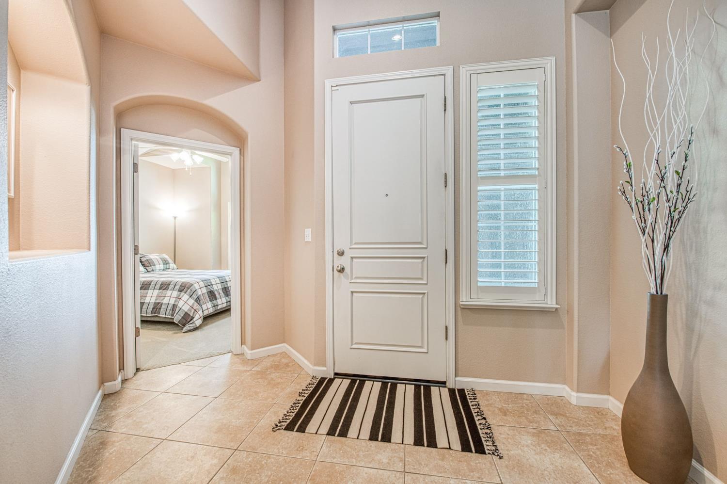 3274 Keats Ave, Clovis, CA 93619