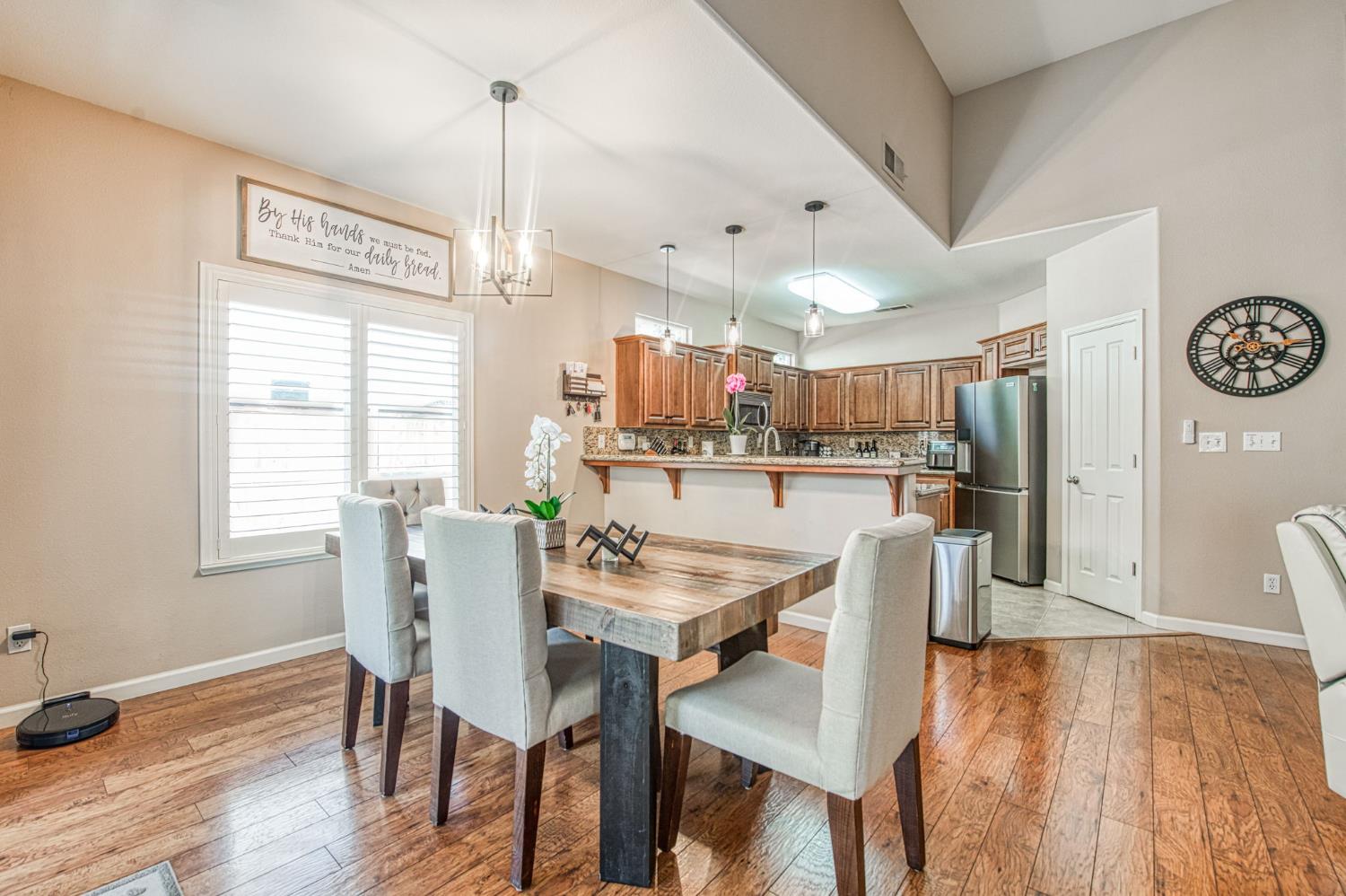 3274 Keats Ave, Clovis, CA 93619