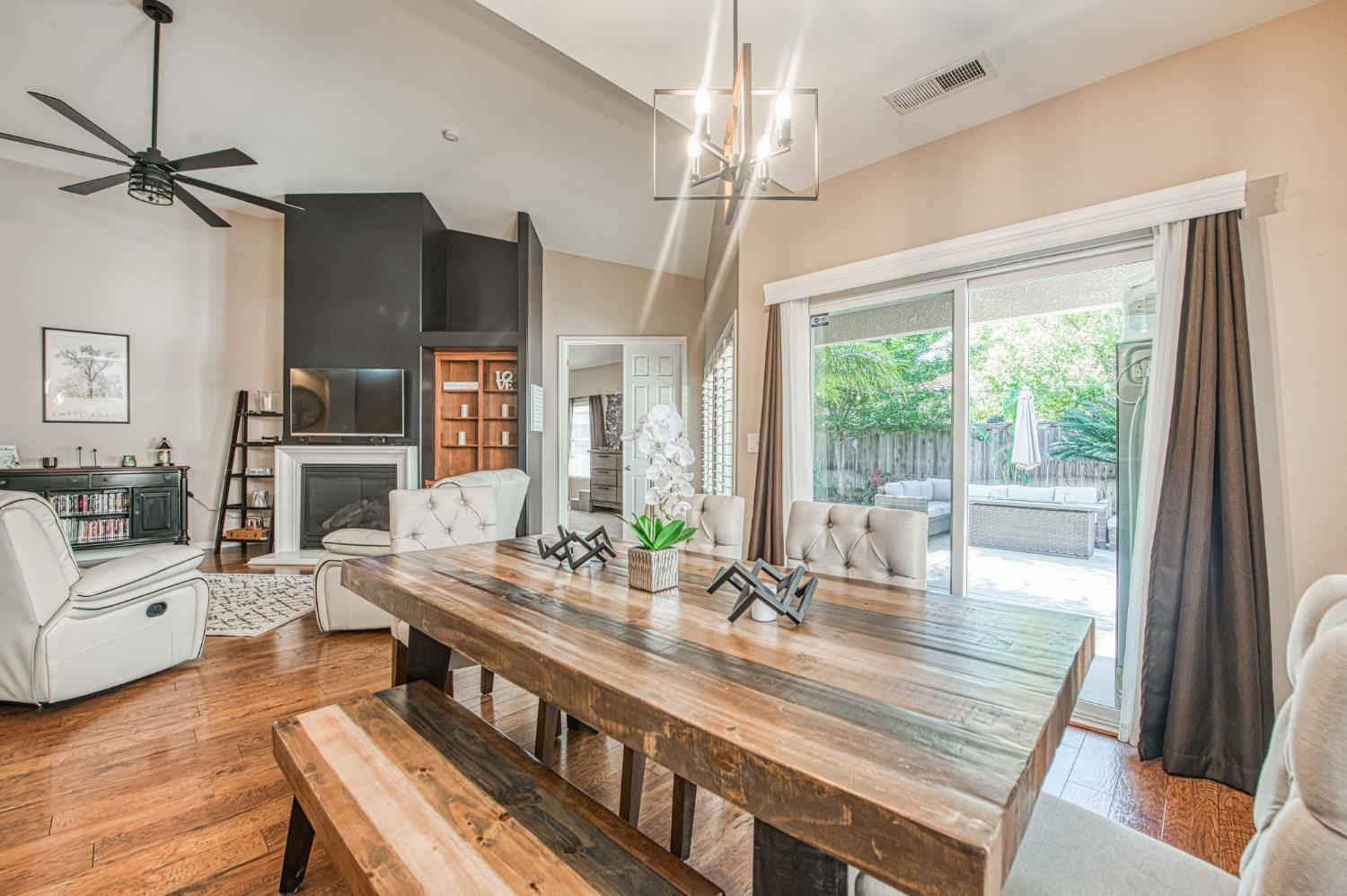 3274 Keats Ave, Clovis, CA 93619