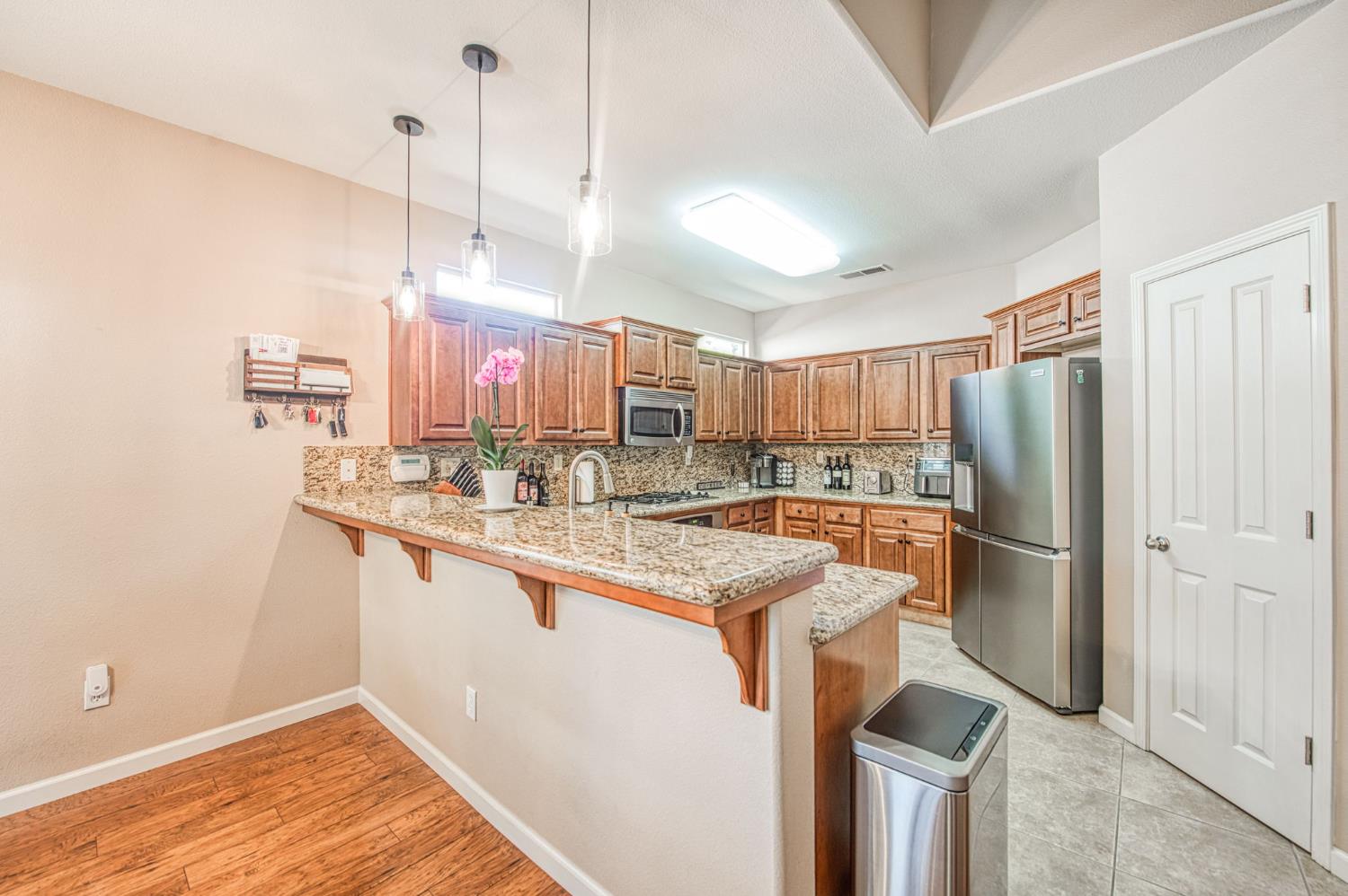 3274 Keats Ave, Clovis, CA 93619