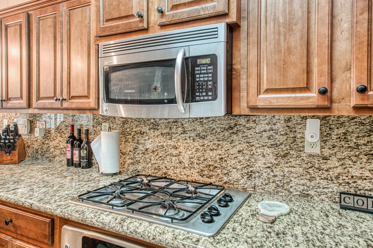 3274 Keats Ave, Clovis, CA 93619