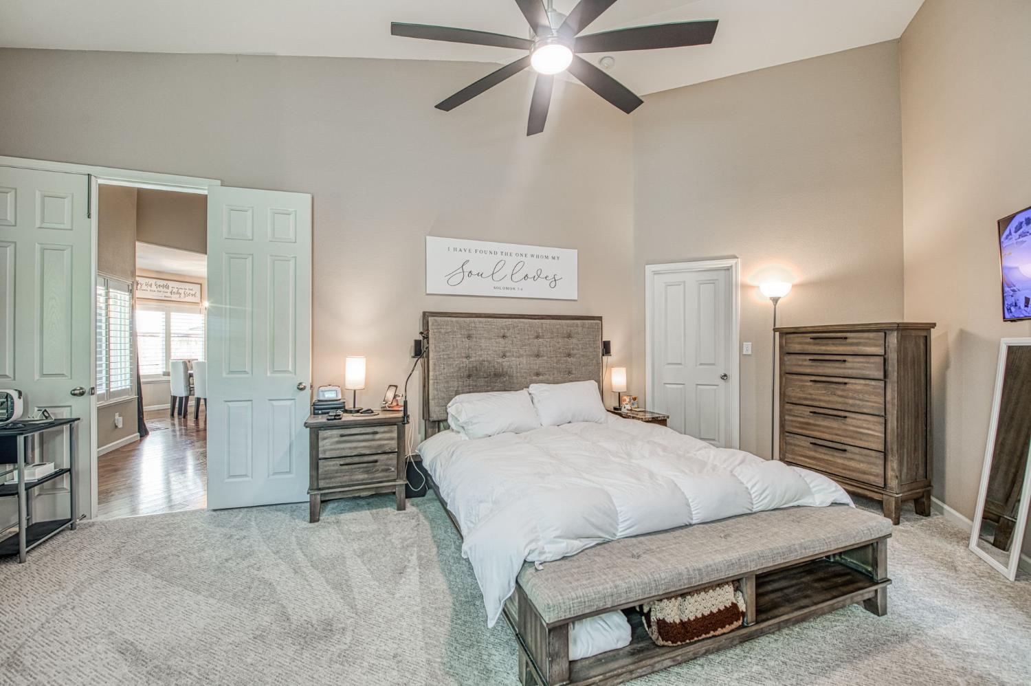 3274 Keats Ave, Clovis, CA 93619