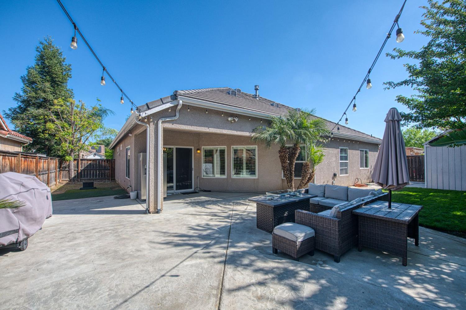 3274 Keats Ave, Clovis, CA 93619