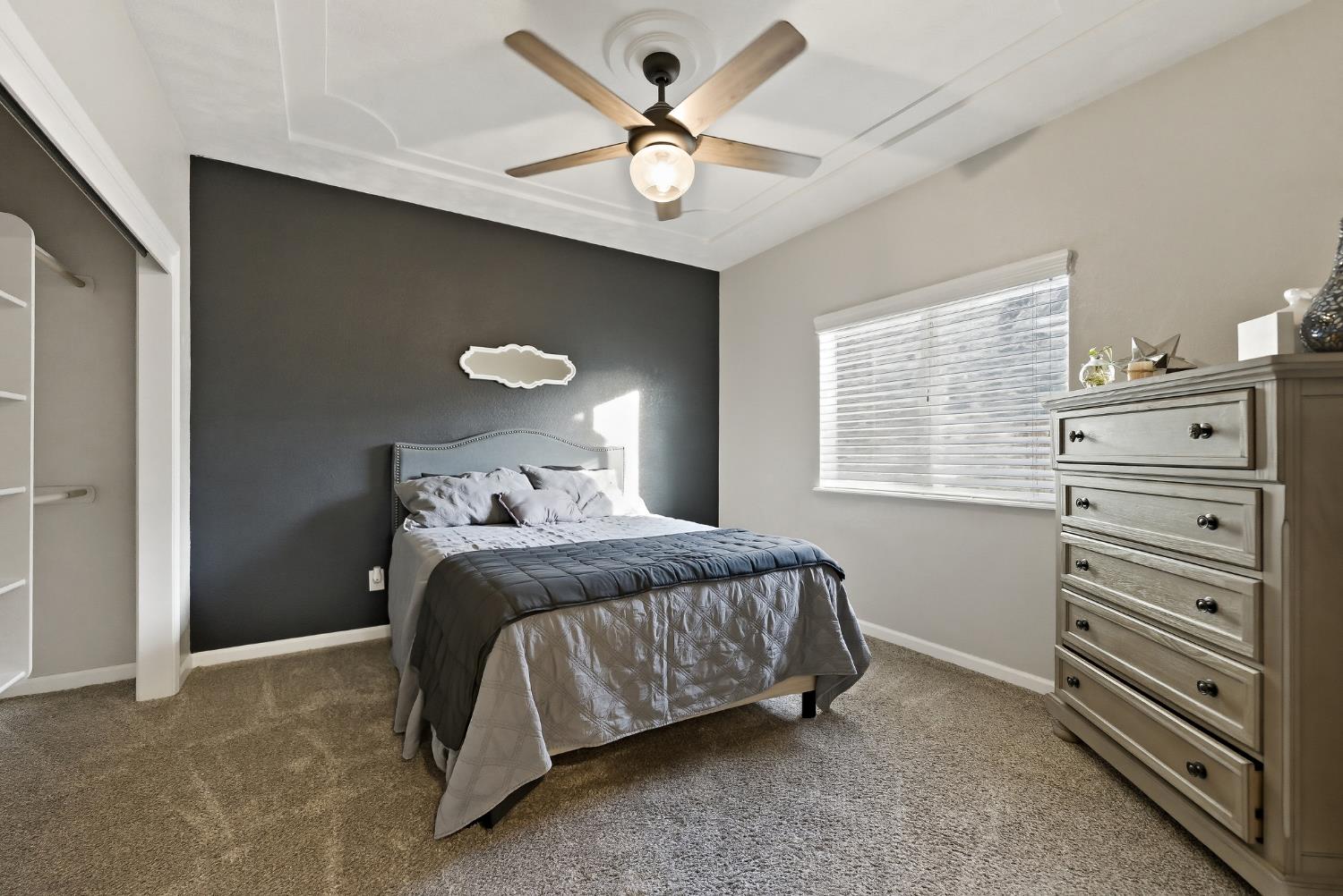 3287 McKelvy, Fresno, CA 93611