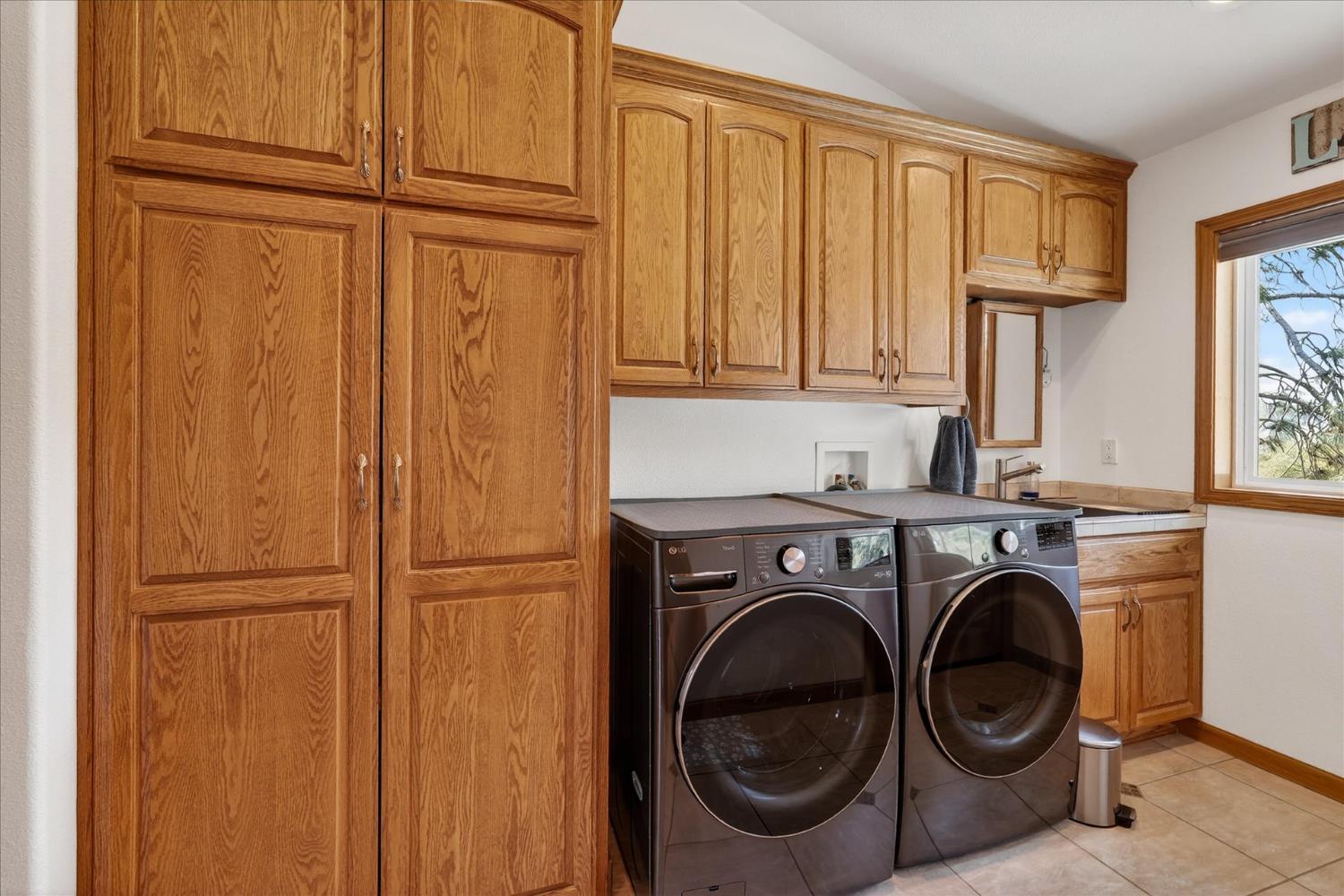 5564 Parker, Mariposa, CA 95338