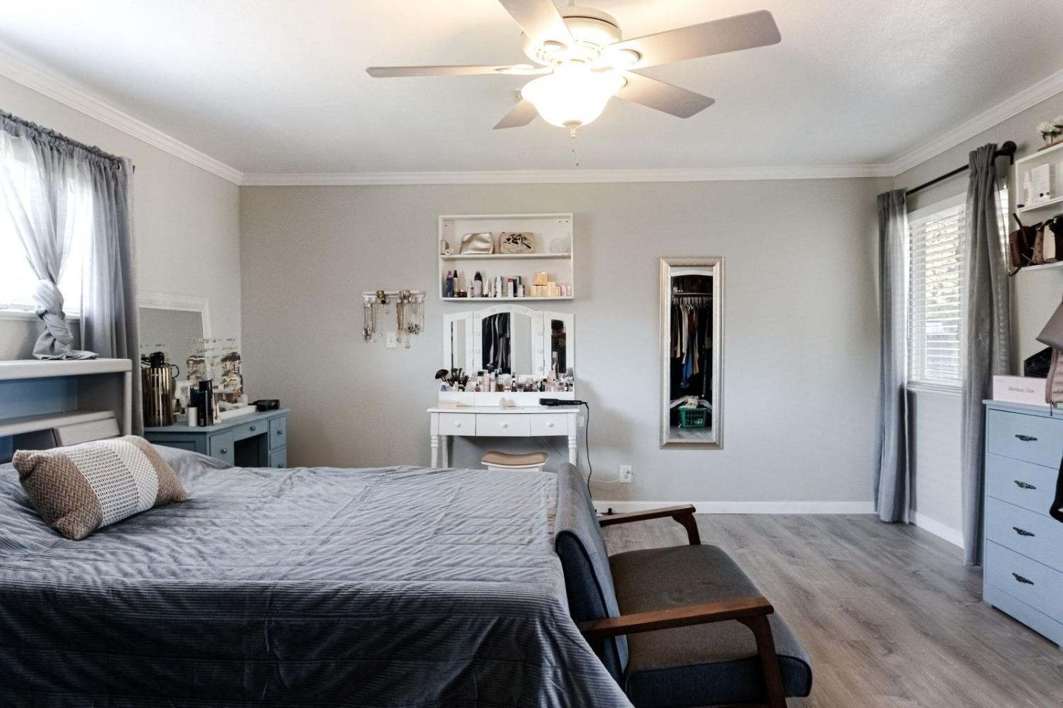 112 E Oleander, Fresno, CA 93706