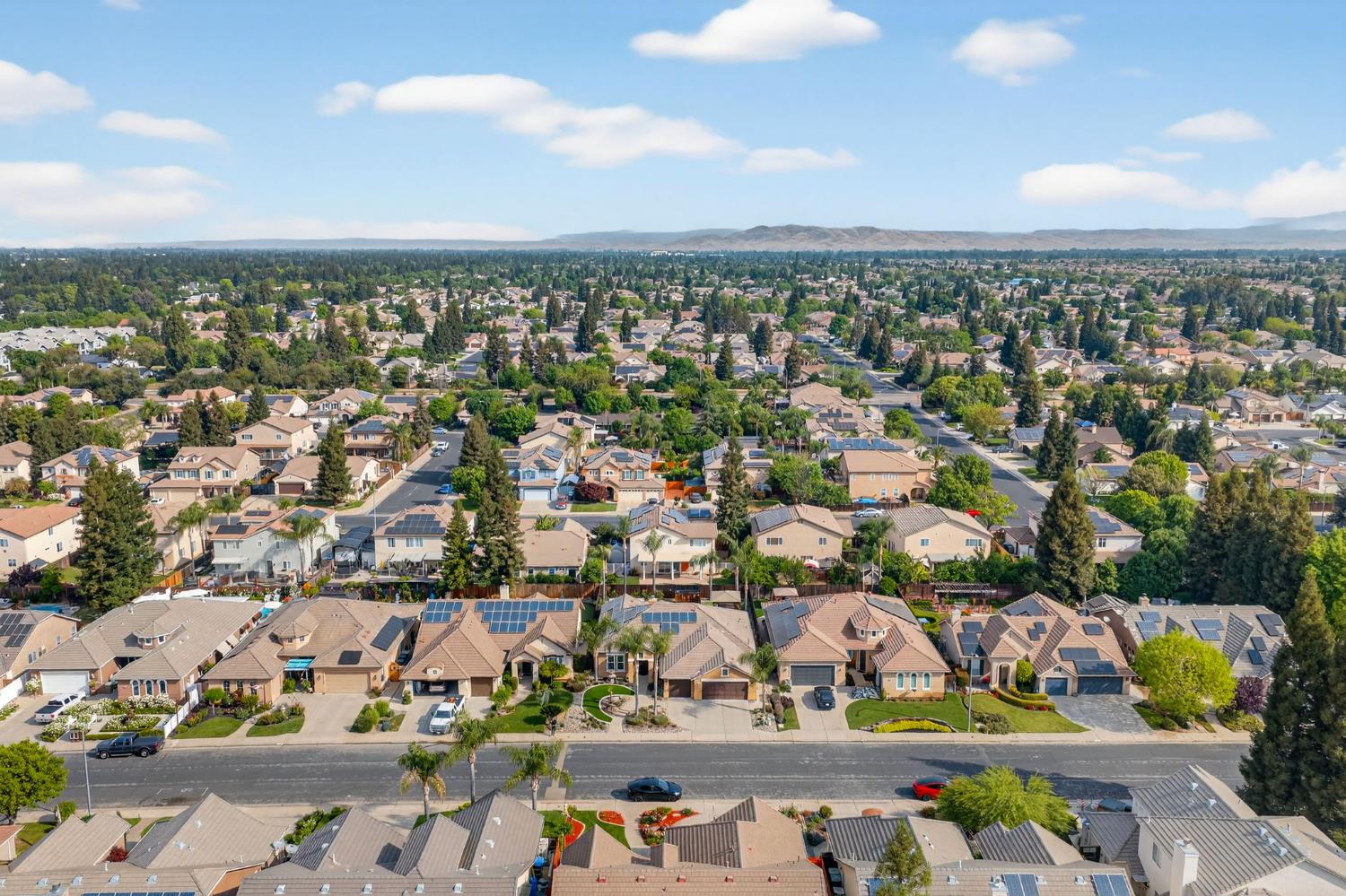 2765 Bellaire Ave, Clovis, CA 93611