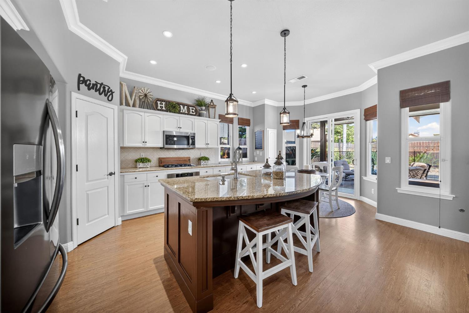 2765 Bellaire Ave, Clovis, CA 93611