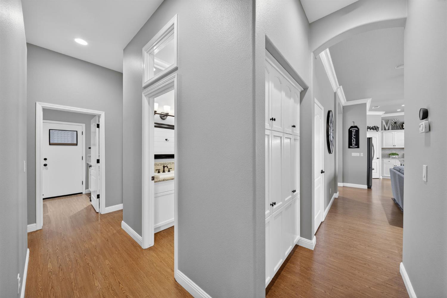 2765 Bellaire Ave, Clovis, CA 93611