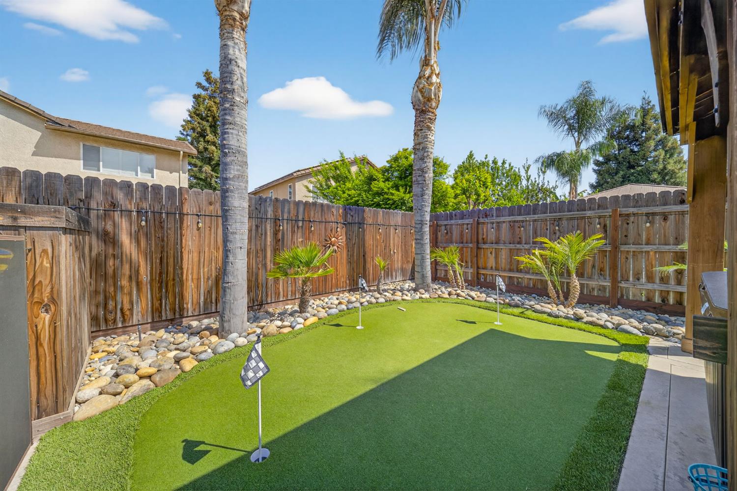 2765 Bellaire Ave, Clovis, CA 93611