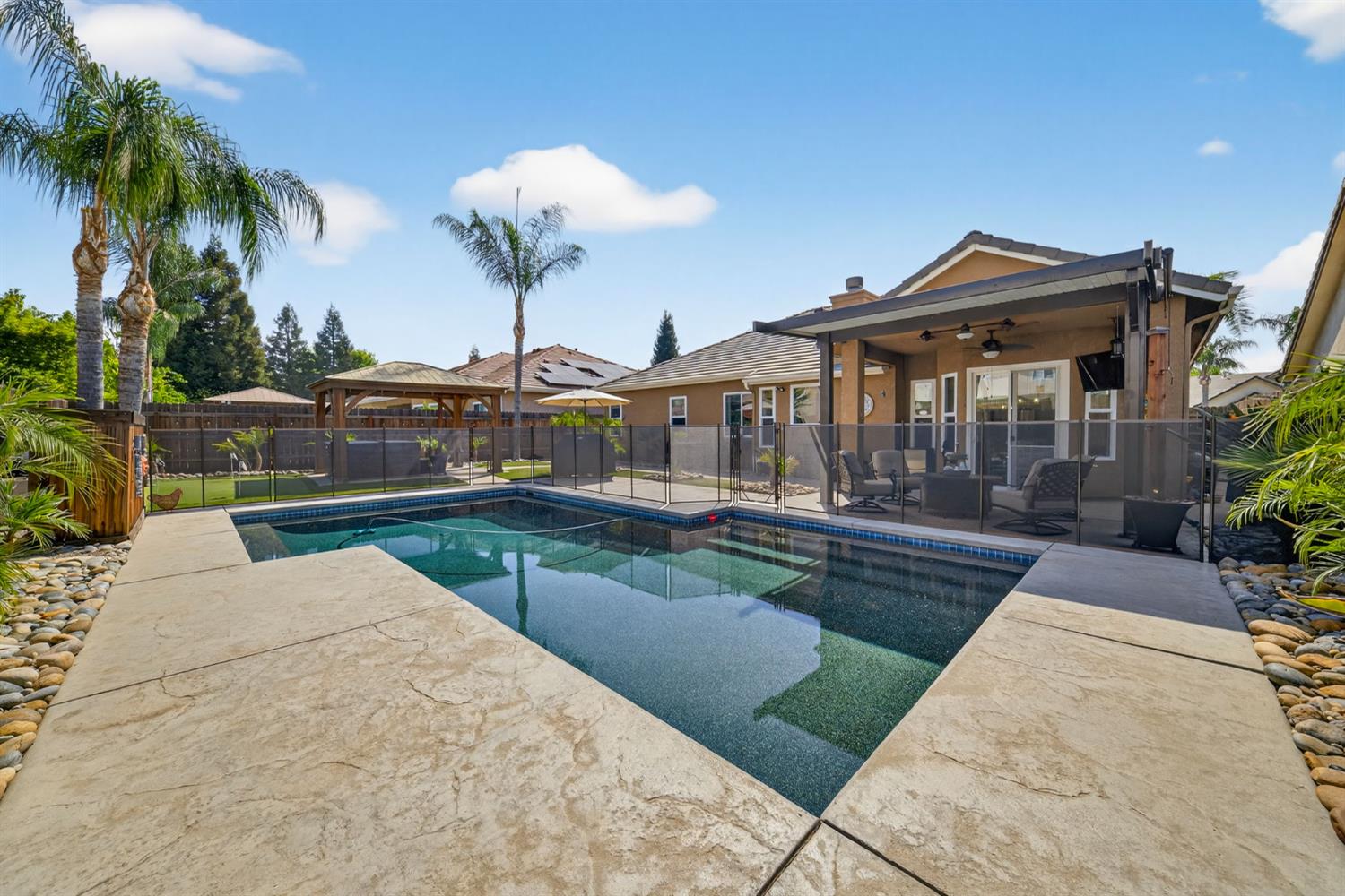 2765 Bellaire Ave, Clovis, CA 93611