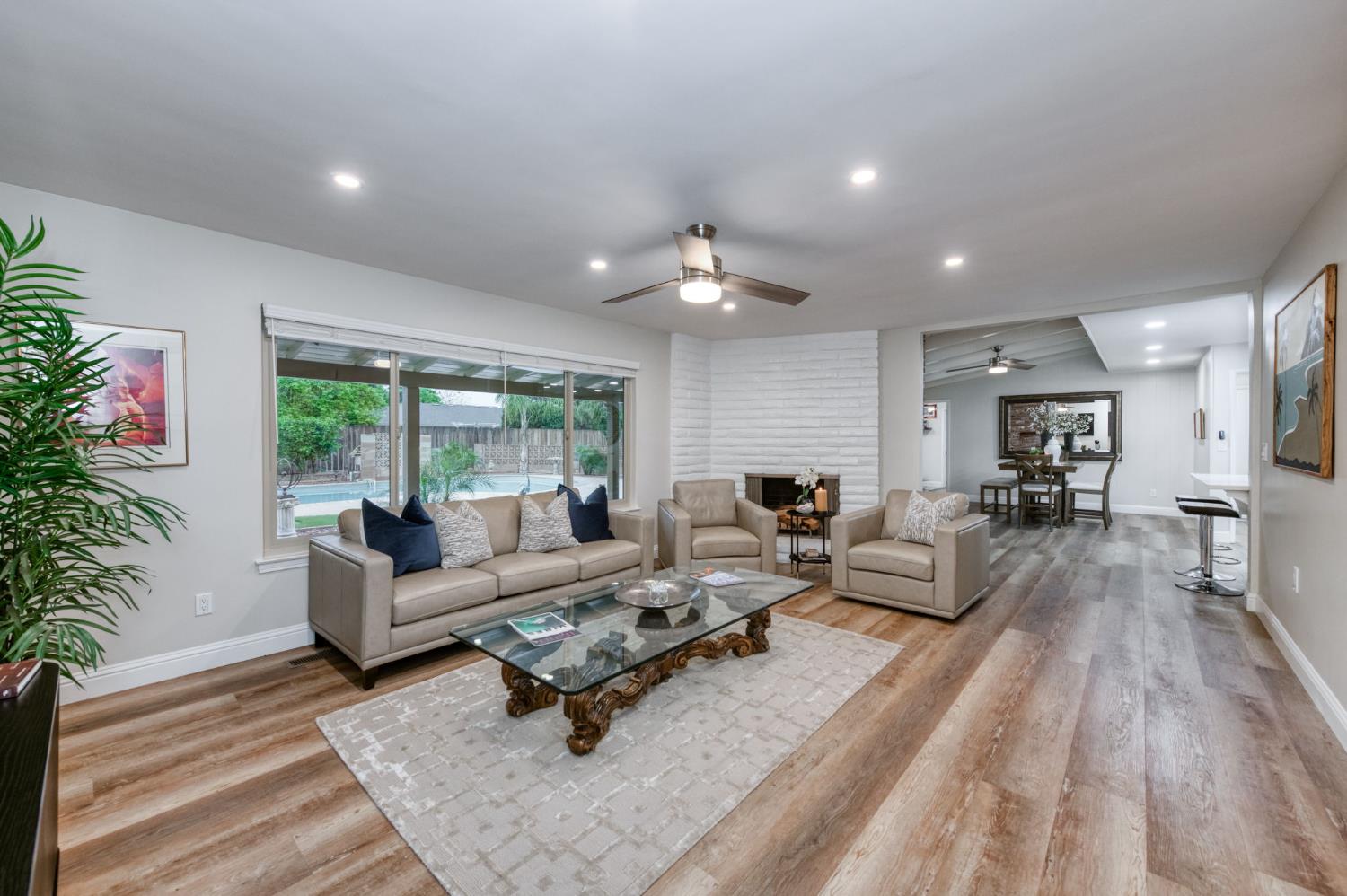 1540 W San Ramon Ave, Fresno, CA 93711