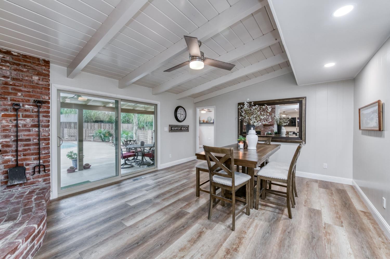 1540 W San Ramon Ave, Fresno, CA 93711