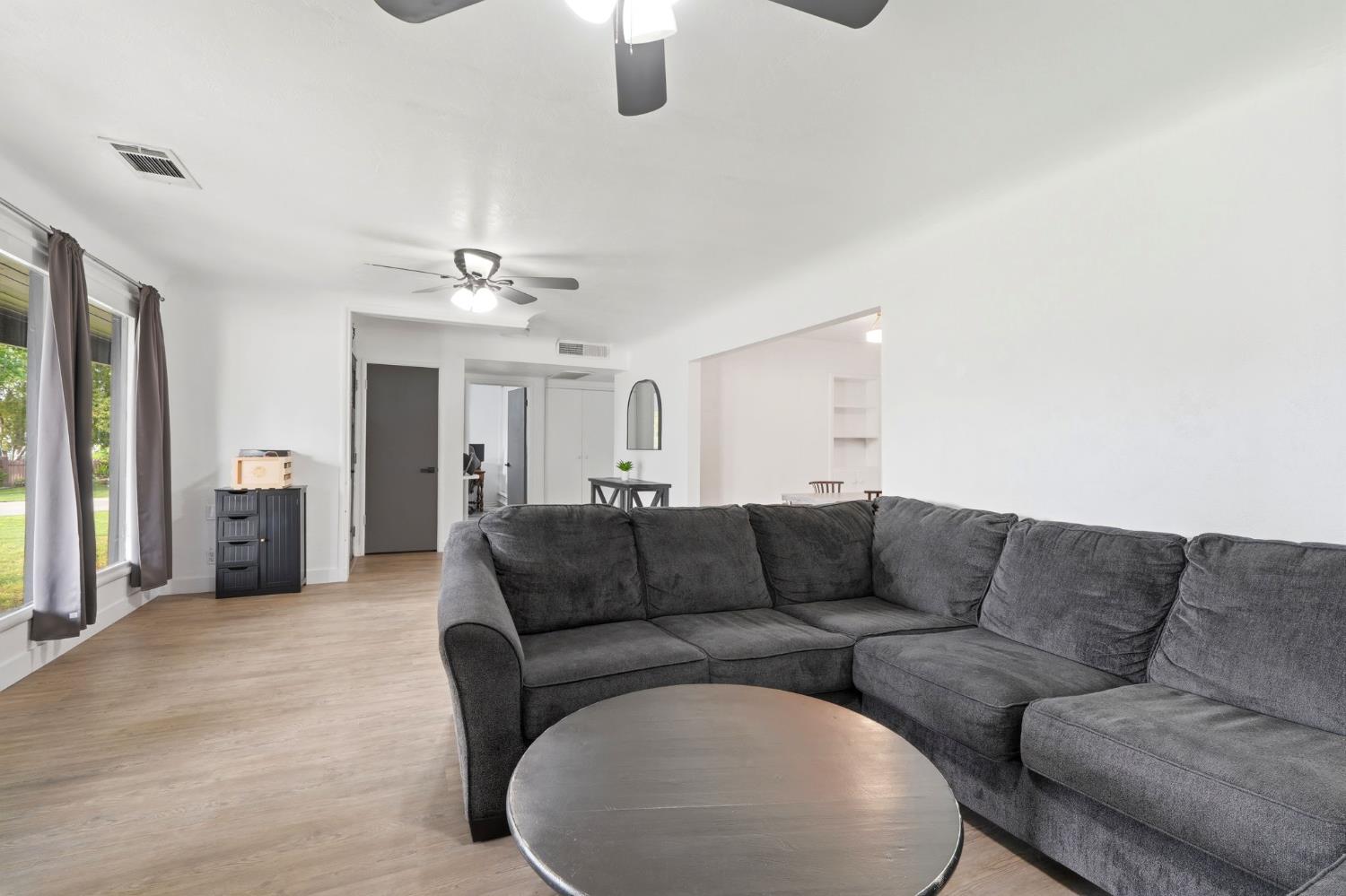 630 Auburn St, Tulare, CA 93274