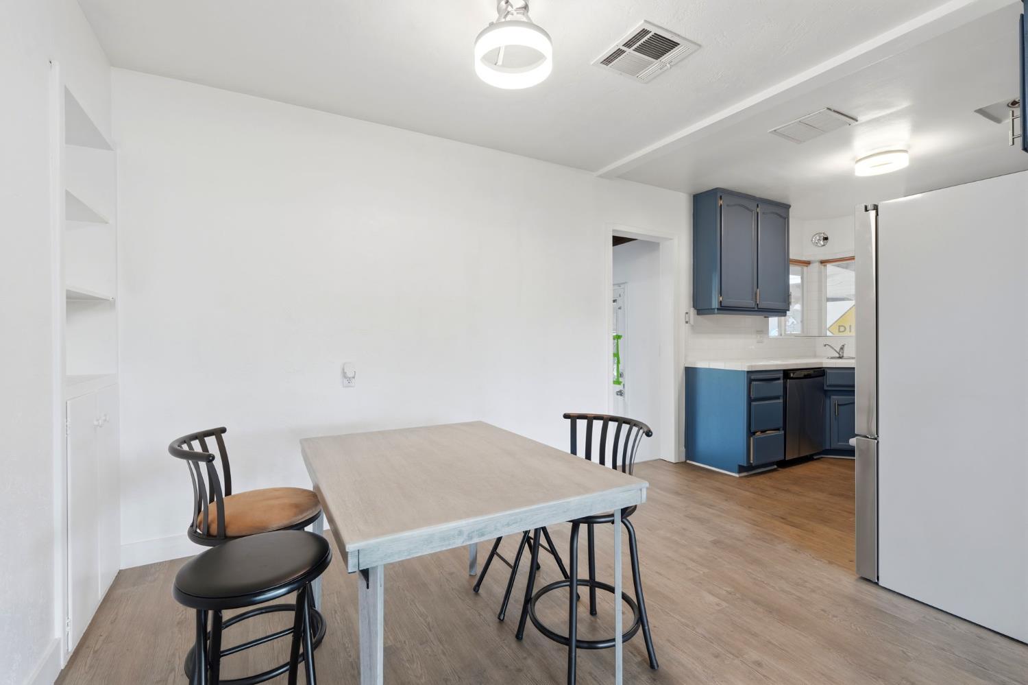 630 Auburn St, Tulare, CA 93274