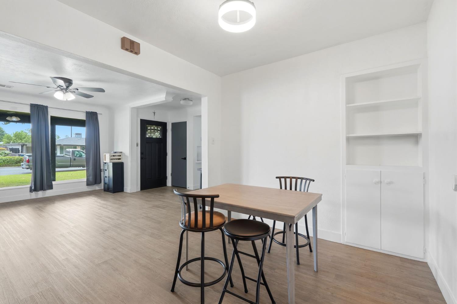 630 Auburn St, Tulare, CA 93274