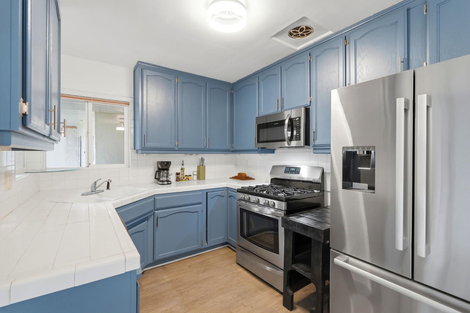 630 Auburn St, Tulare, CA 93274