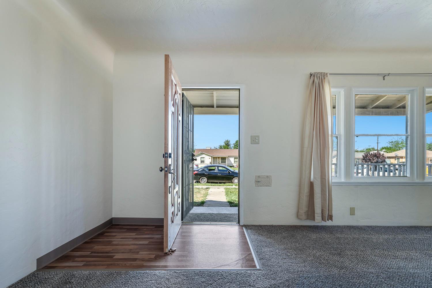 324 Coolidge St, Coalinga, CA 93210