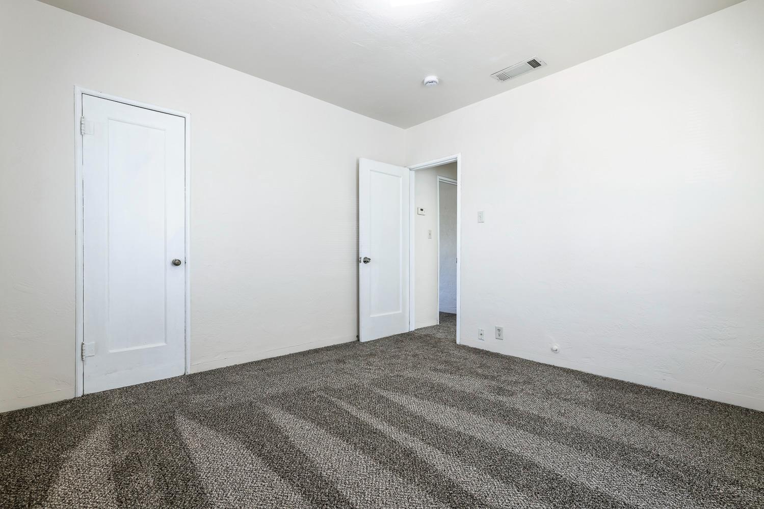 324 Coolidge St, Coalinga, CA 93210