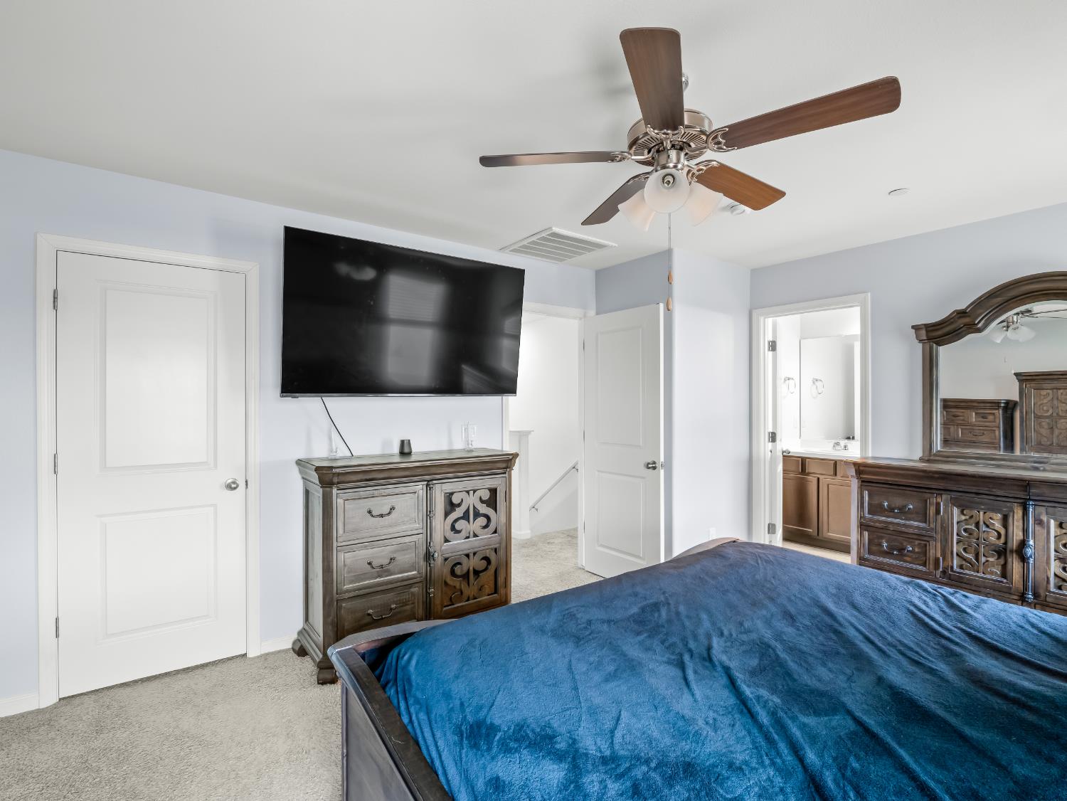 3637 N Mccaffrey Ave, Fresno, CA 93722